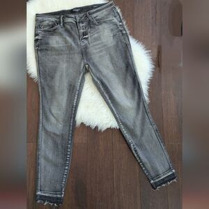 Judy Blue Black Distressed Raw Hem Denim Jeans Skinny Fit 15/32